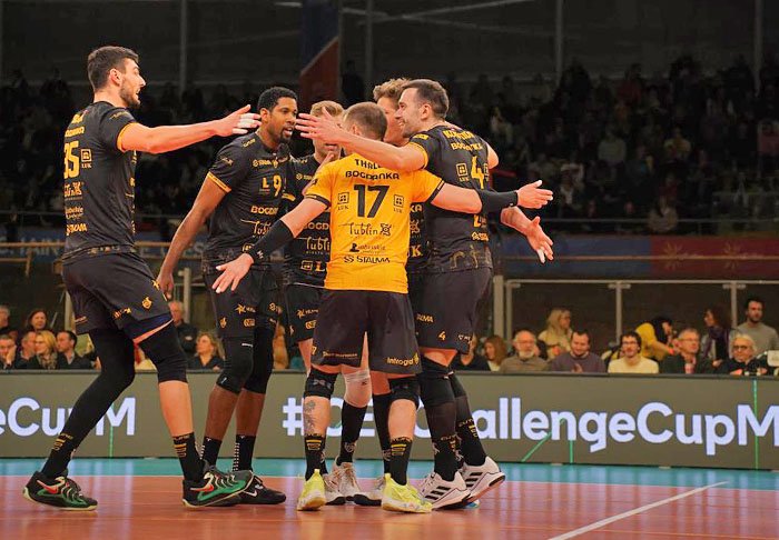 1011/6e83bd56f29b24399a19f8afdee778e5.jpg Image