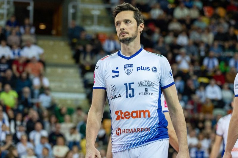 1066/1735042664851848304.jpg Image