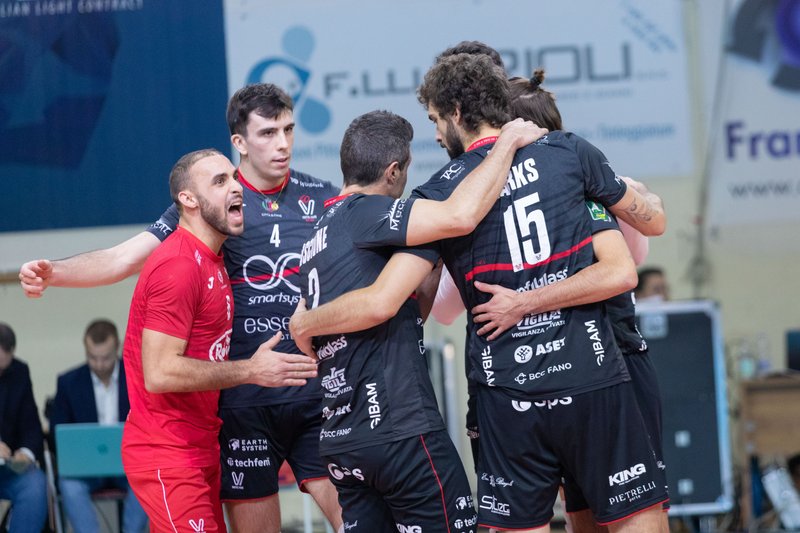 1091/5D8A9243.jpg Image