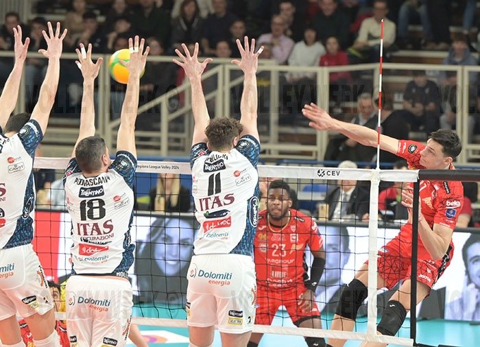 1096/VAR_8424.jpg Image