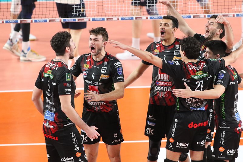 1132/8I4A9594.jpg Image