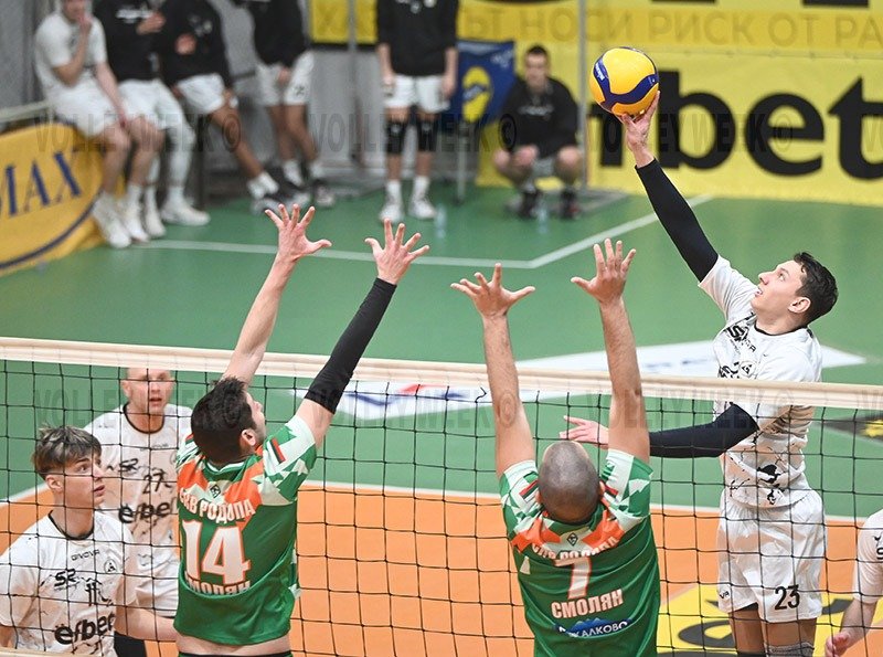 1157/VAR_9663.jpg Image