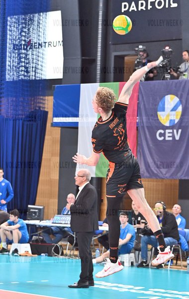 1219/VAR_3902.jpg Image