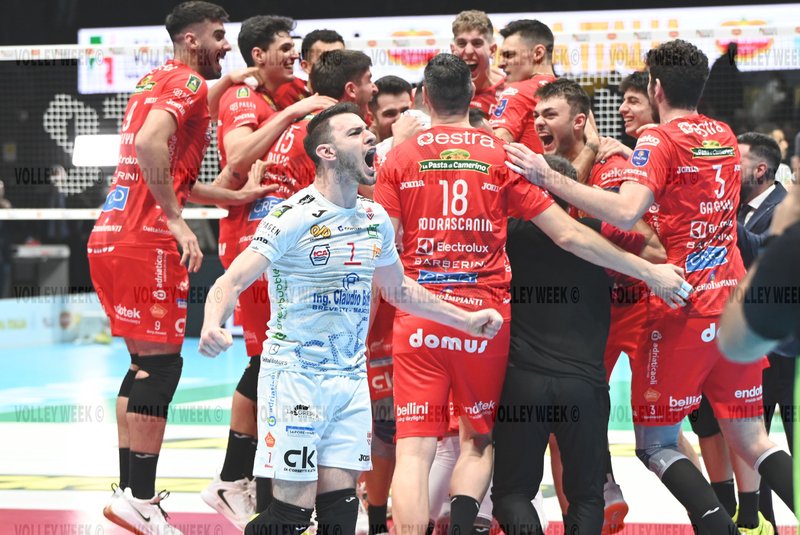 1301/VAR_6071.jpg Image