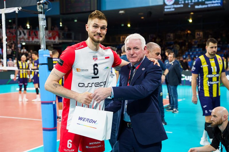 1571/1be9e0c9aeb6500f45c3e3cc52b92d9c.jpg Image