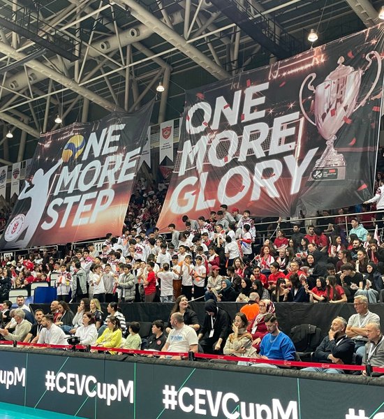 1992/GoGoV7HWEAAT9eC.jpg Image