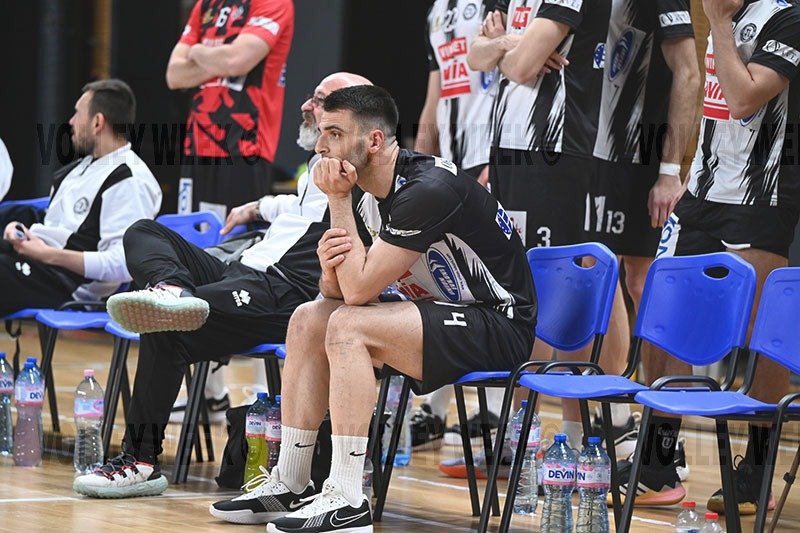 2122/VAR_5150.jpg Image