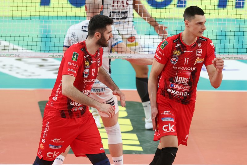 2186/ZANI6337.jpg Image