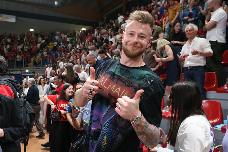 2232/ZANI8365.jpg Image