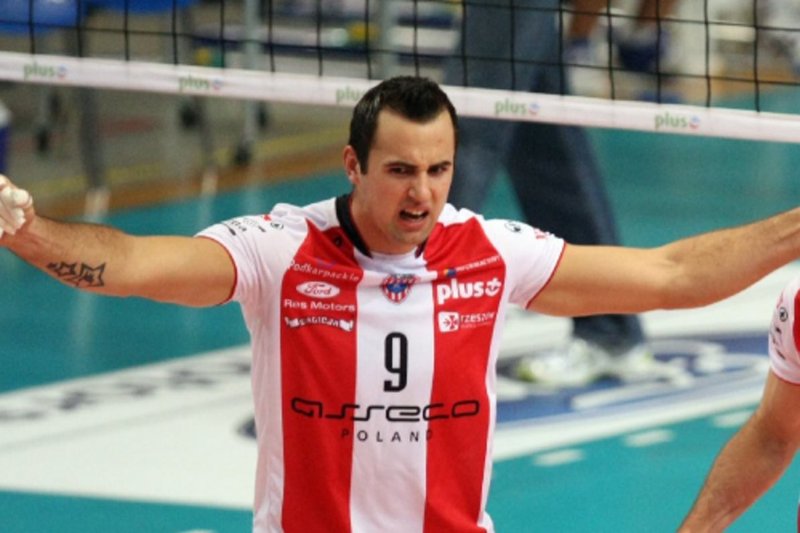 2234/Gp8zj3eWAAACgN2.jpg Image