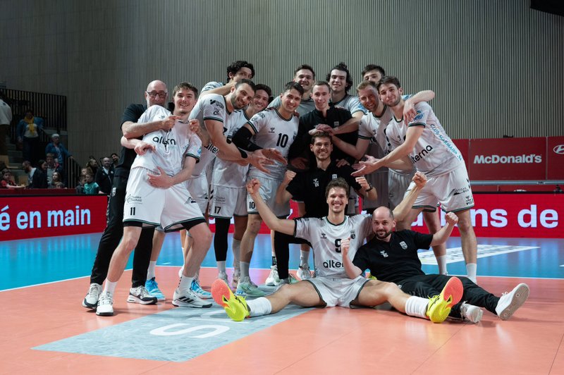 2235/Gp99fhTXUAAckTD.jpg Image