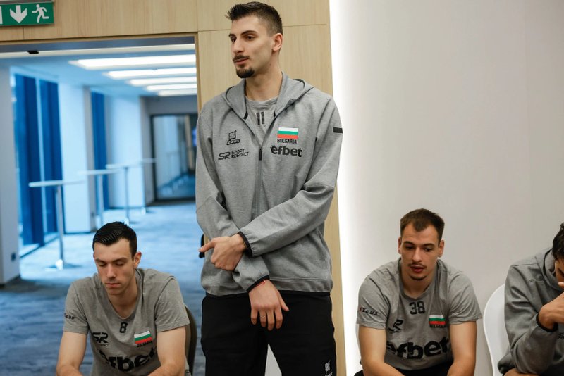 2421/image.webp Image