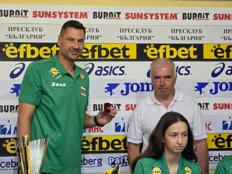 3176/1000005924.jpg Image