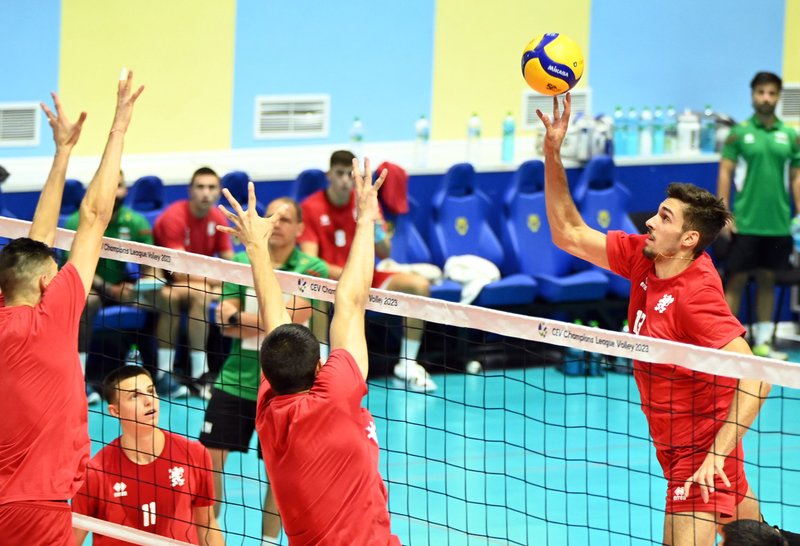 340/VAR_6592.jpg Image