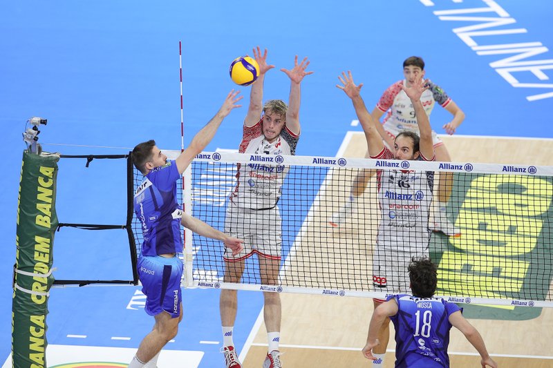 3905/AG2I2802.jpg Image