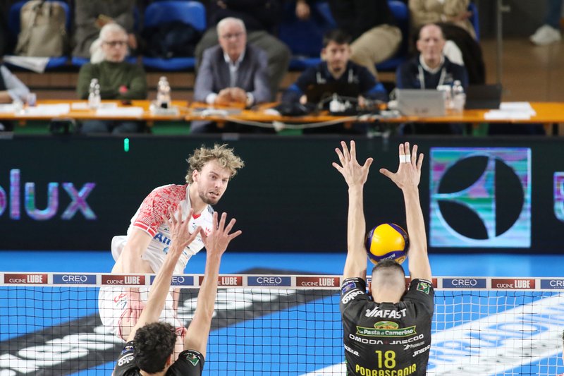 4395/8I4A2750.jpg Image