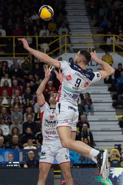 4505/SER_4424.jpg Image