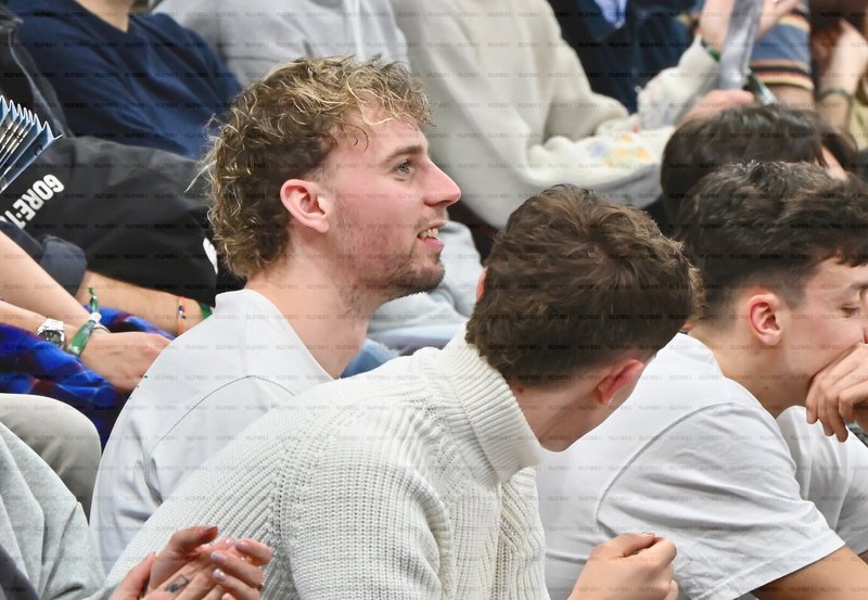 4513/VAR_9709.jpeg Image