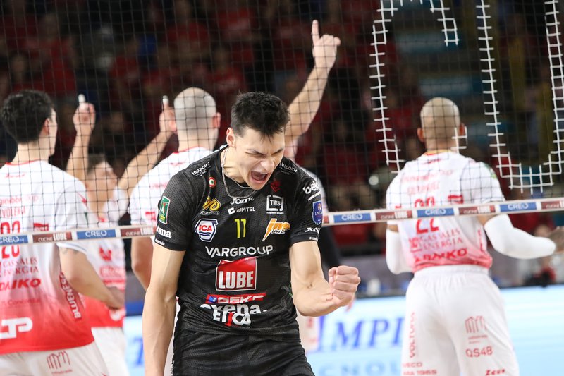 4550/8I4A3173.jpg Image