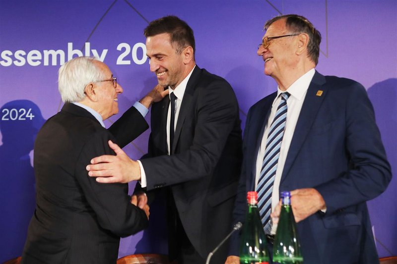 488/122107_ae4i6036.jpg Image