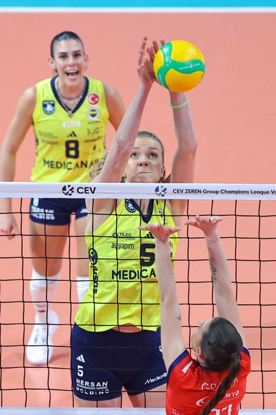 4956/9ab83cfa-2c61-48dd-98c3-e3f673fb7c9c.jpg Image