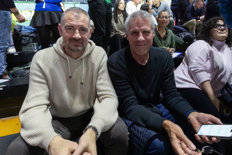 4999/ZANI7032.jpg Image