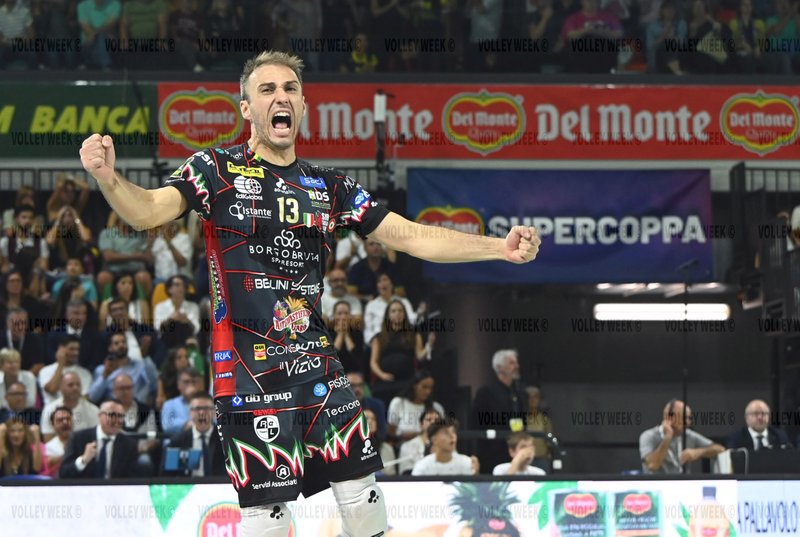 585/VAR_6984.jpg Image