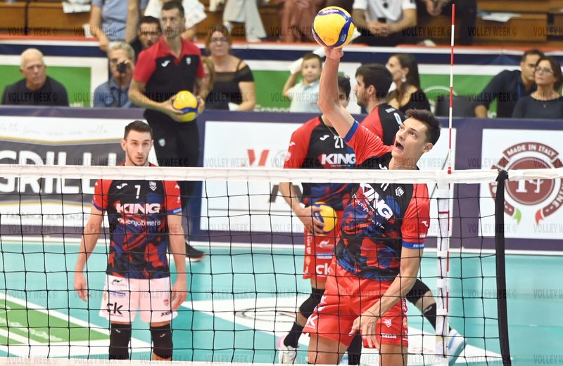 640/VAR_4033.jpg Image