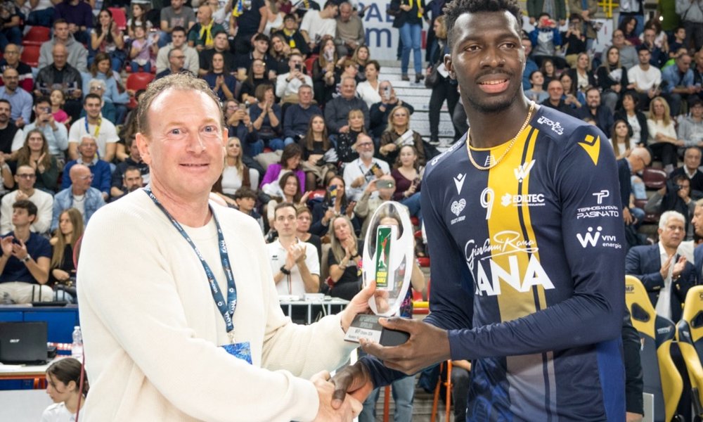746/Premiazione-Keita-MVP-OTTOBRE-1.jpg Image