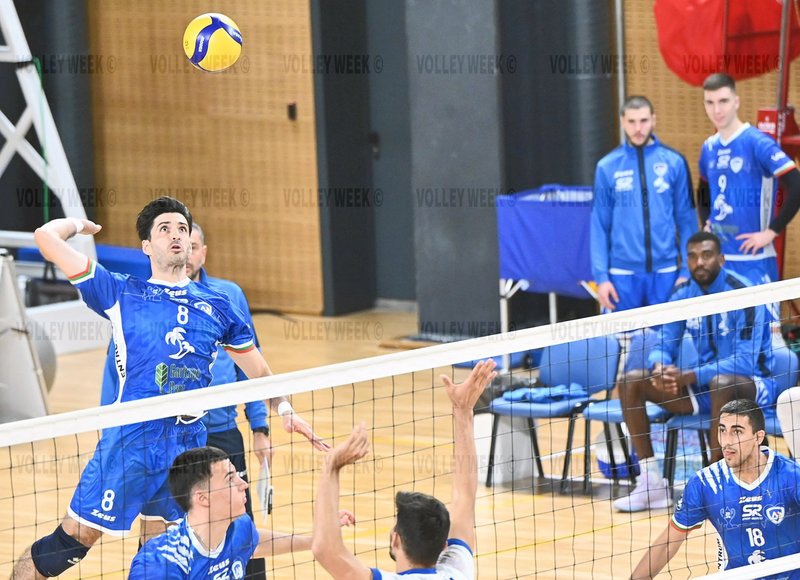 750/VAR_8582.jpg Image