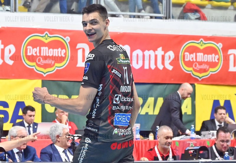 790/VAR_2379.jpg Image